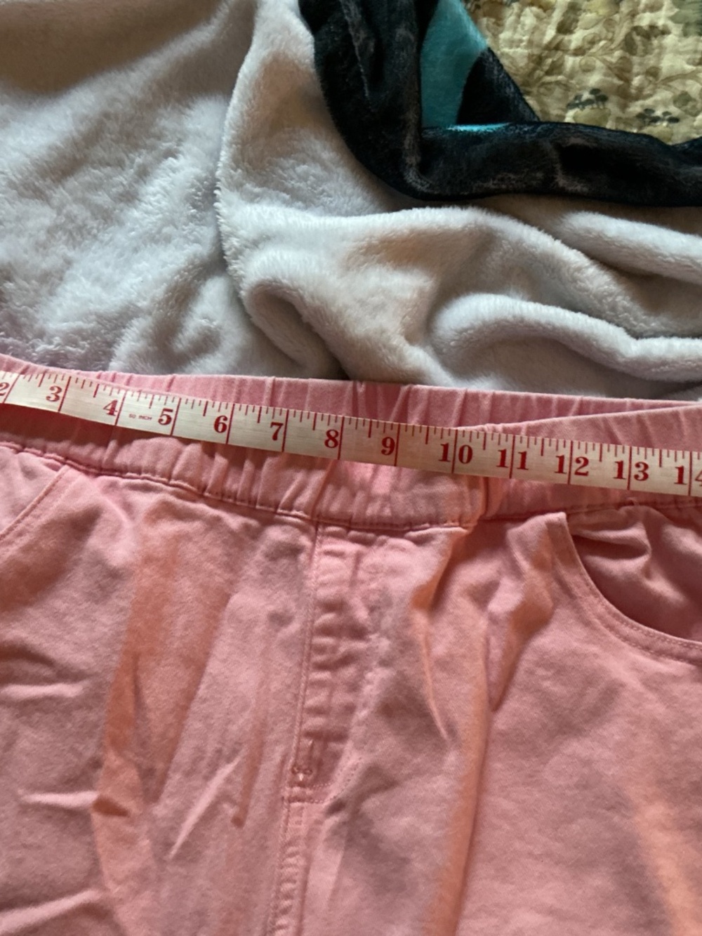 Pink capris - Picture 3 of 4